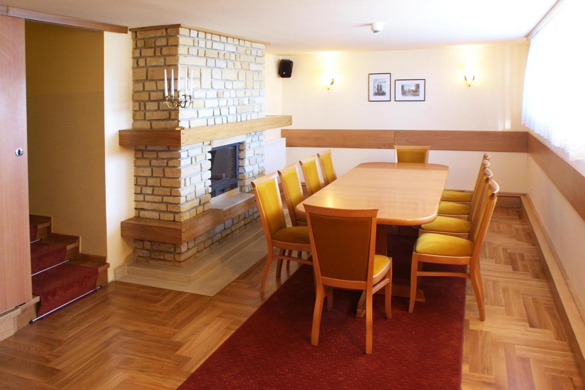 Hotel Bielany Bielany Wrocławskie Extérieur photo