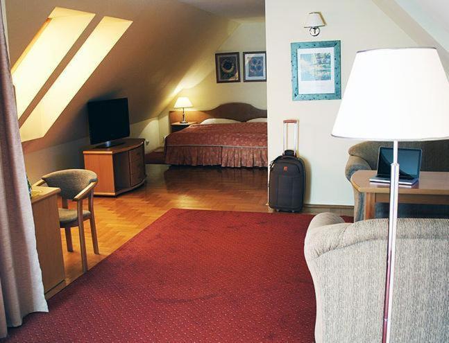 Hotel Bielany Bielany Wrocławskie Extérieur photo