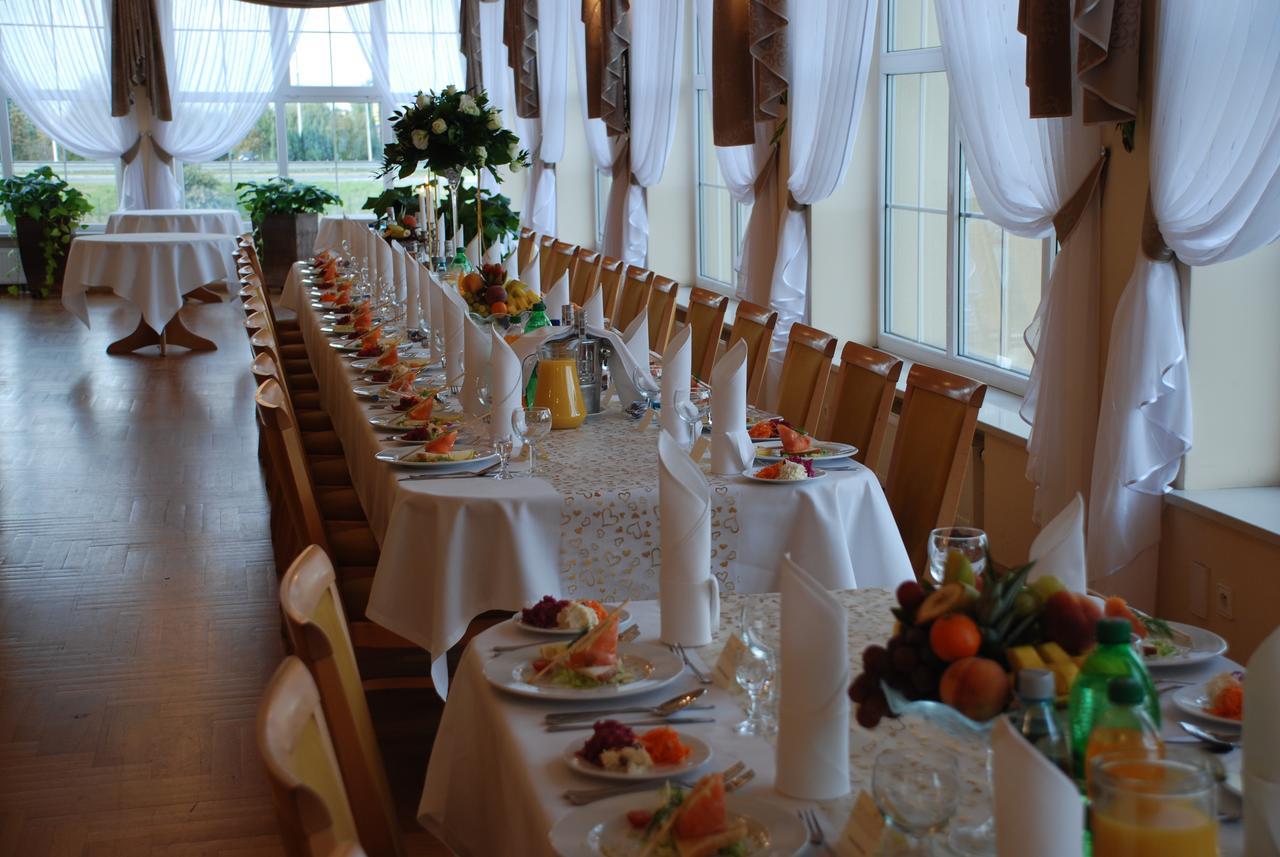 Hotel Bielany Bielany Wrocławskie Extérieur photo