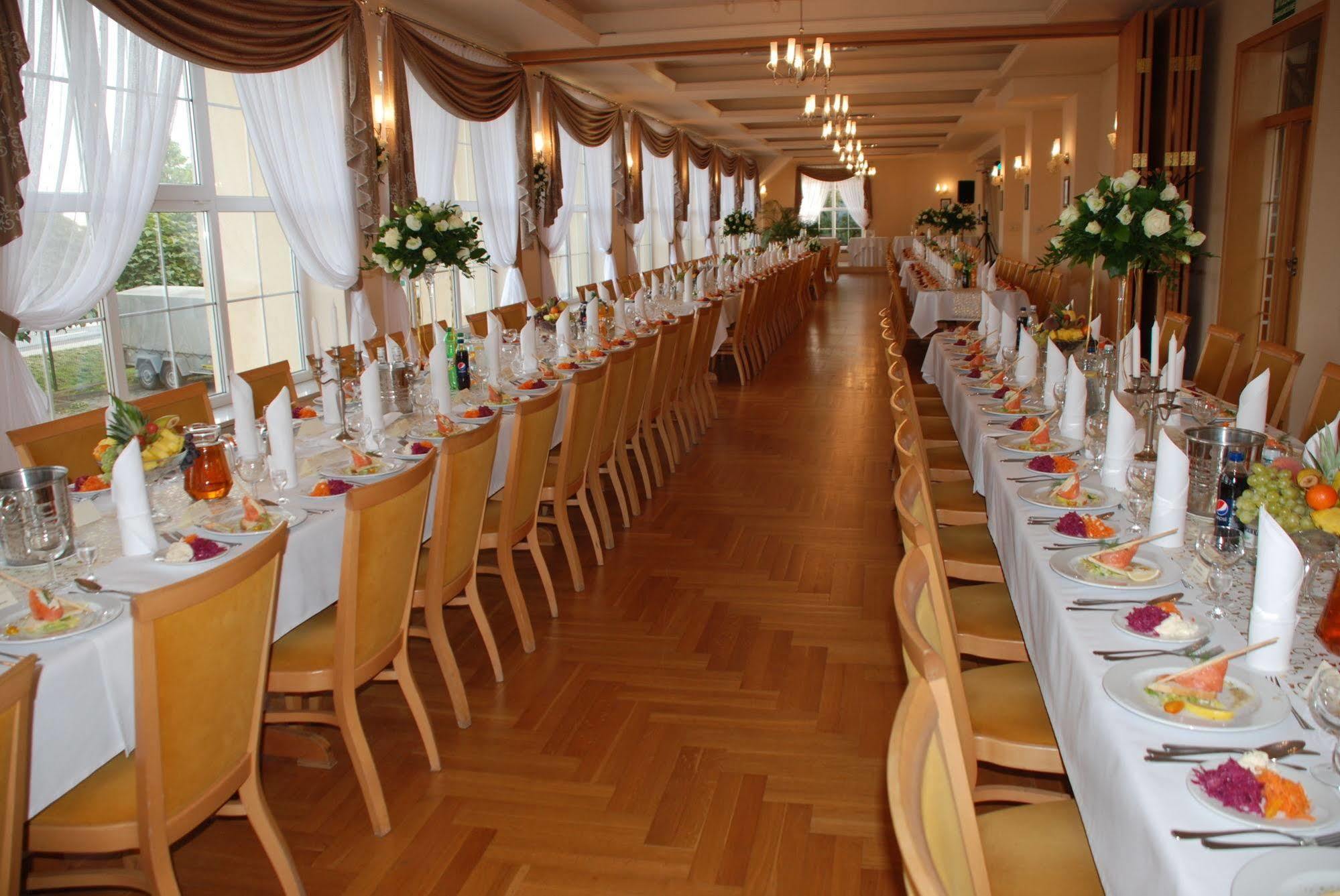 Hotel Bielany Bielany Wrocławskie Extérieur photo
