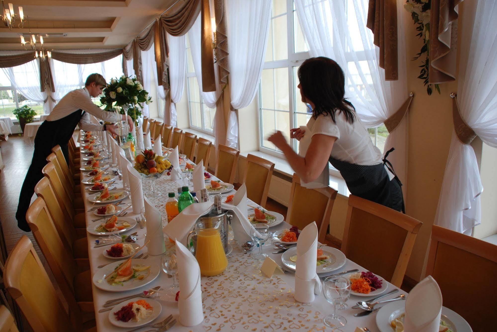 Hotel Bielany Bielany Wrocławskie Extérieur photo